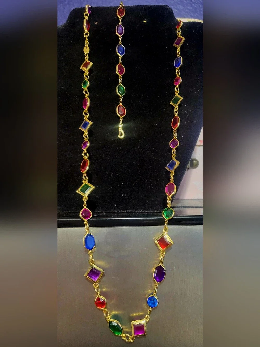Vtg Gold Tone Multicolor Acrylic Gem Bezel Station 30